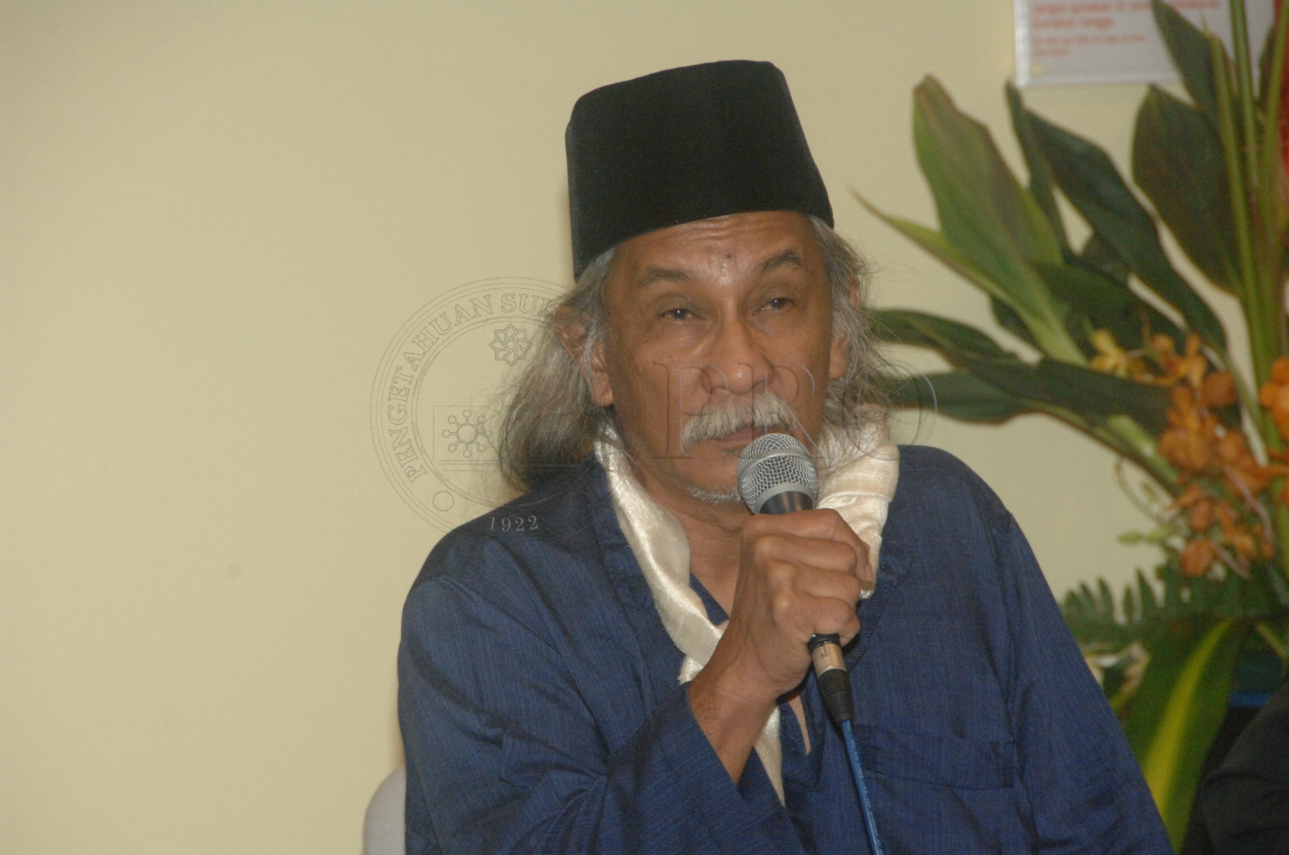 PRO 14 33 WACANA FBA 0200